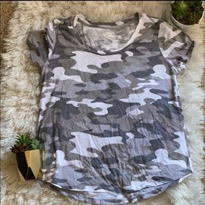 Camo Maurices shirt large